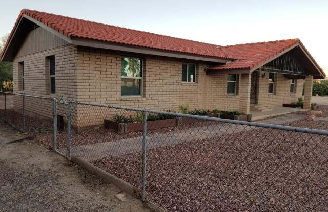 1005 E MONROE Avenue - 1005 East Monroe Avenue, Buckeye, AZ 85326