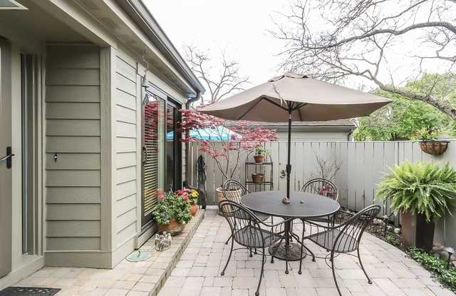 241 West Timber Ridge Lane Gallery 3