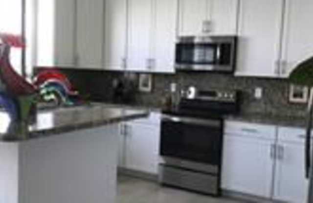 8444 Lake Majesty Lane Gallery 2