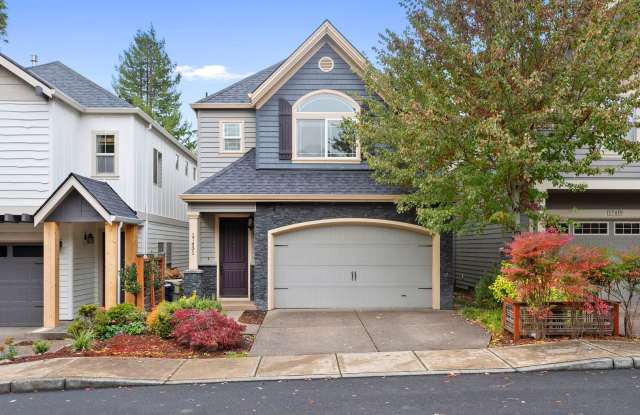 Beautiful 4-bdr/2.5 bath Beaverton home w/ fireplace near nature area, Intel, Nike, and more - 17431 Southwest Cricket Court, Aloha, OR 97003