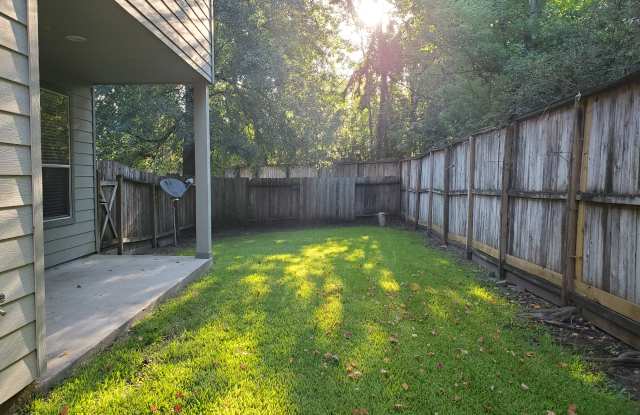 22 Baccara Pl - 22 Baccara Place, The Woodlands, TX 77384