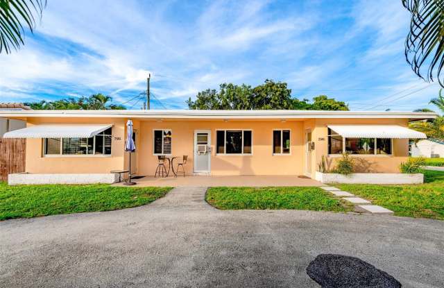 2581 NE 11th Court Gallery 2