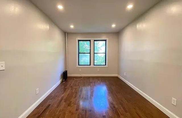 5995 Riverdale Avenue Gallery 4