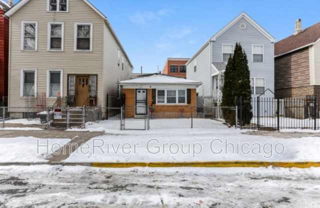 4630 S Honore St - 4630 South Honore Street, Chicago, IL 60609