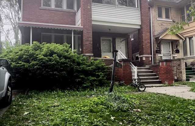 5133 Whitfield Street - 2 photos photos