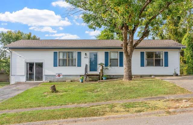 1405 Barberry Place photos photos