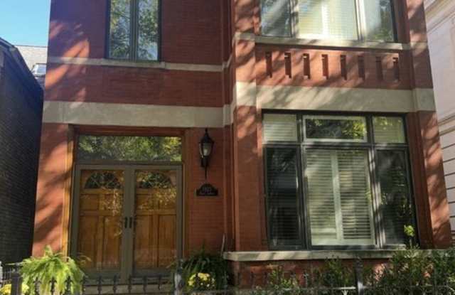 1923 N Howe Street Gallery 1