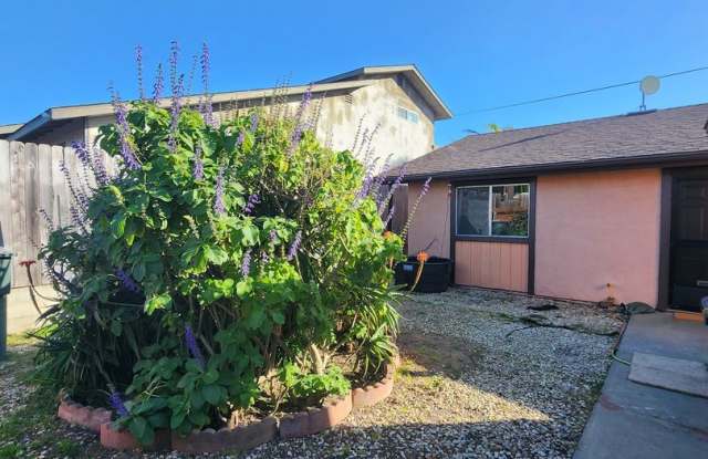 2 Bed, 1 Bath in Oceano- Water and Trash Included! photos photos