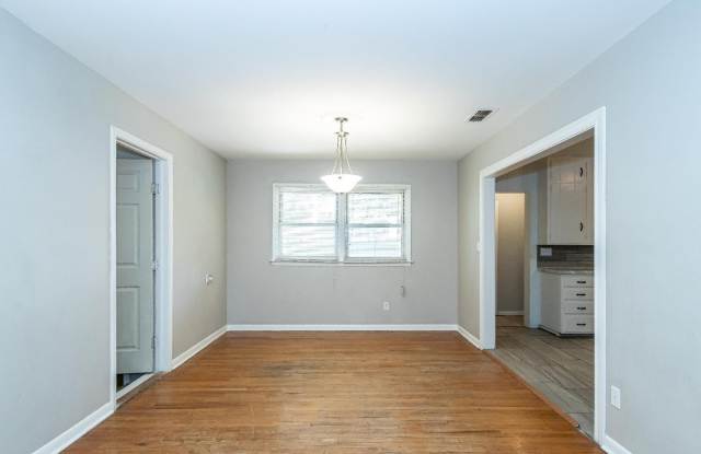 4212 42nd Street photos photos