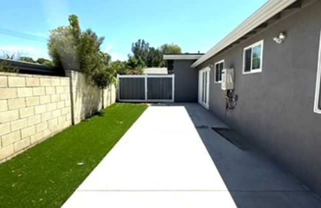 Spacious & Beautifully Upgraded 2-Bedroom Home with Private Yard Gallery 3