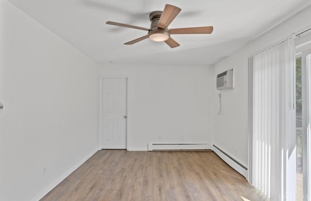 3535 Linwood Avenue Gallery 2