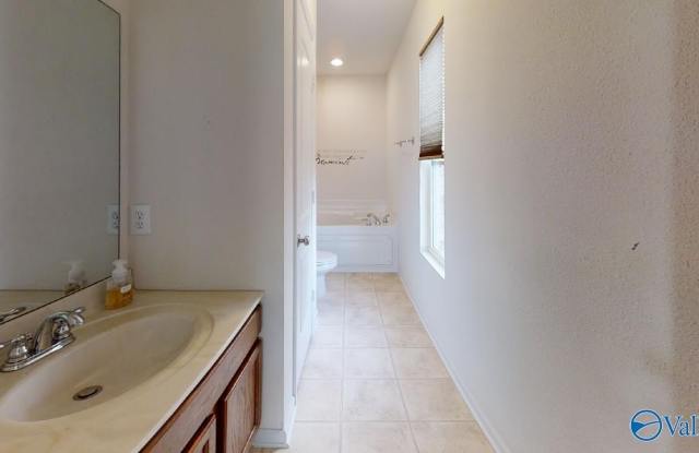3477 Avalon Lake Drive Gallery 4
