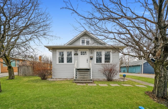313 West North Avenue - 313 West North Avenue, Elmhurst, IL 60126