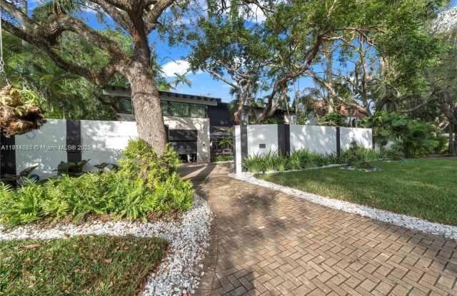 3760 S Douglas Rd photos photos