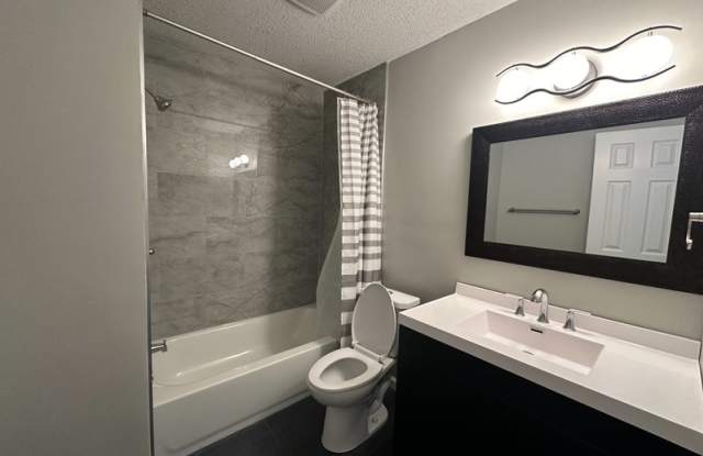 408-410 Arkansas Street - 408 photos photos