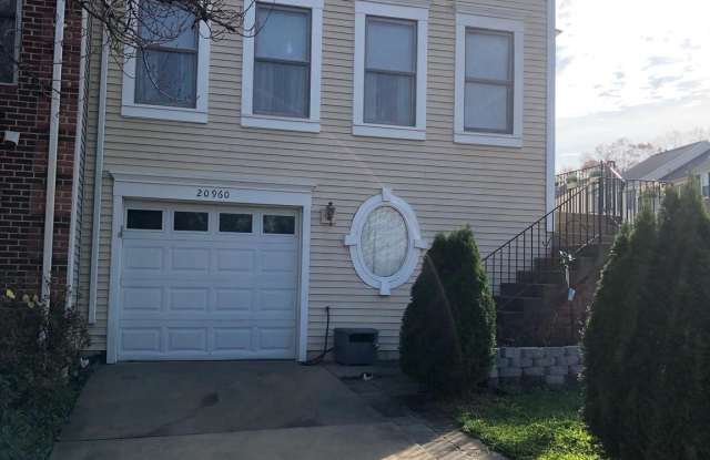 20960 OAKSPRING SQUARE Gallery 2
