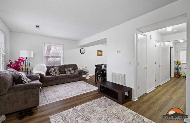 Two-Story Duplex in Excellent Blacksburg Location photos photos