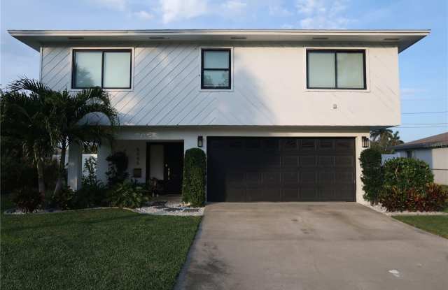 5945 VENETIAN Boulevard NE photos photos 5945 VENETIAN Boulevard NE photos photos