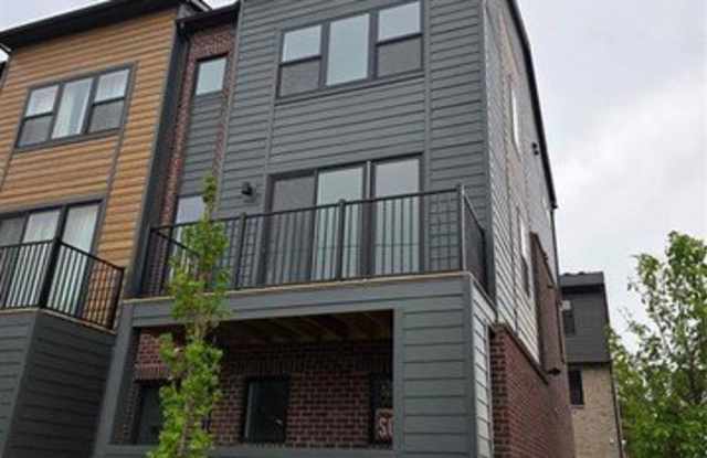 3610 Trumbull Street photos photos