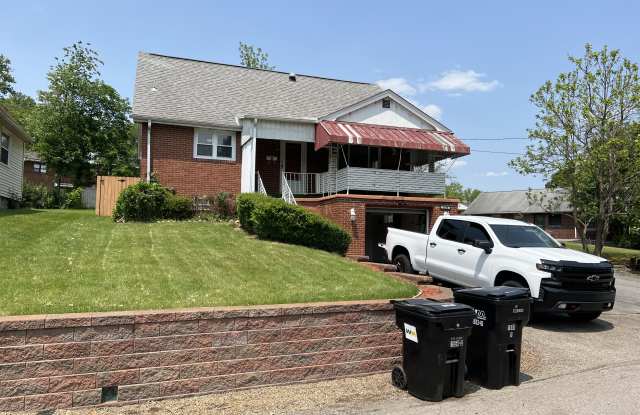 1558 Jackson St - 1558 Jackson Street, Aliquippa, PA 15001