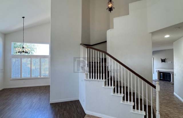 Beautiful Tuscany Hills Home with Pool, Spa & Panoramic Views Gallery 4
