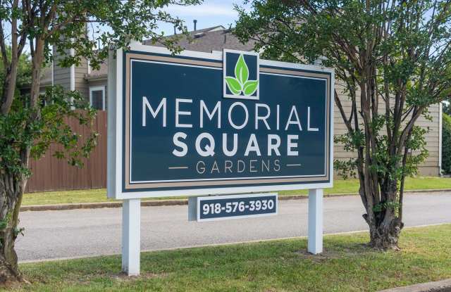 Memorial Square Gardens photos photos