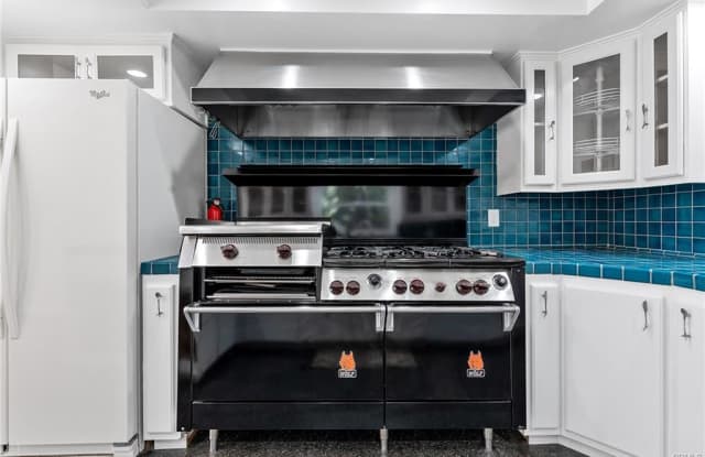 11053 Strathmore Drive - 11053 Strathmore Drive, Los Angeles, CA 90024