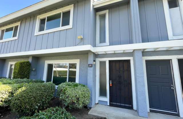 Charming 2 Bedroom, 2.5 Bathroom Condo – Pepperwood Villas, Oceanside - 243 Blossom Way, Oceanside, CA 92058