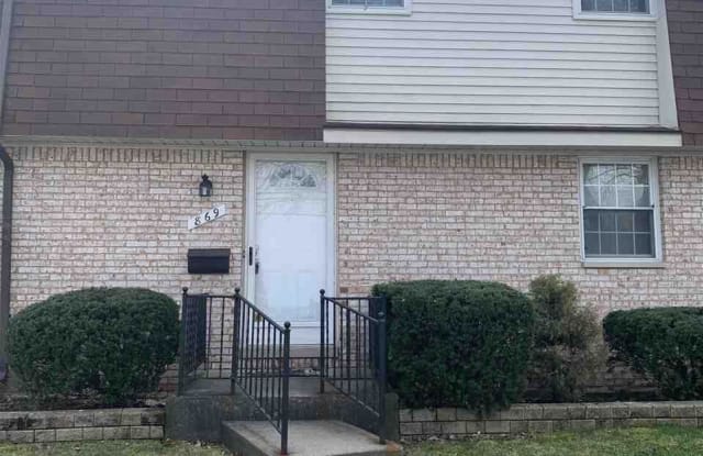 869 Kirts Blvd - 869 Kirts Boulevard, Troy, MI 48084