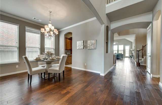 10812 Casmir Drive Gallery 4