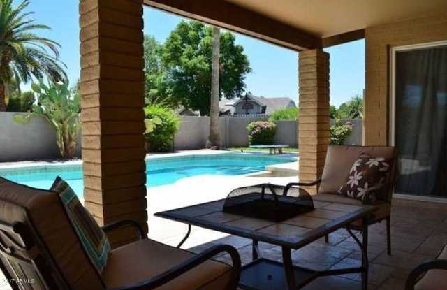 Cul-de-sac lot, Granite Countertops Gallery 3