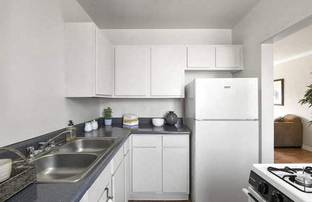 Wyvernwood Garden Apartments photos photos