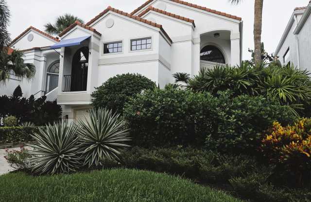 13348 Mangrove Isle Drive Gallery 3