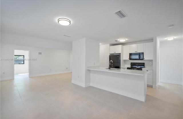 490 NE 141st photos photos