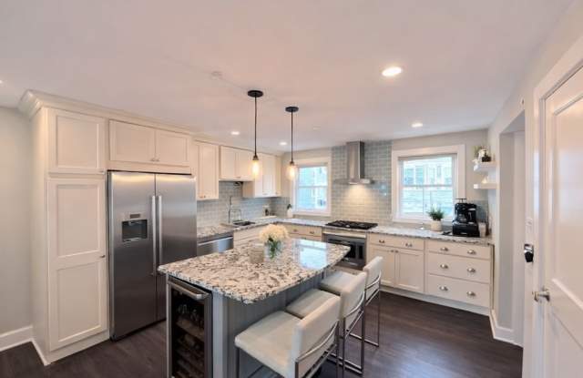 609 East 2nd Street - 2 photos photos