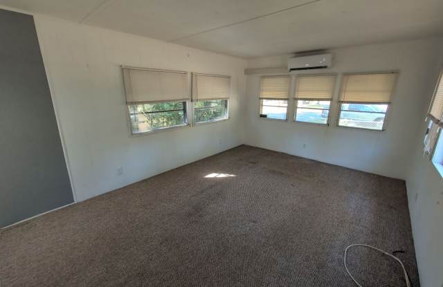8450 W Gen Chennault Ln Gallery 2