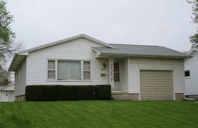 2 Bedroom 1 Bath Single Family Home 537 Mildred Waterloo, IA 50703 - 537 Mildred Avenue, Waterloo, IA 50703