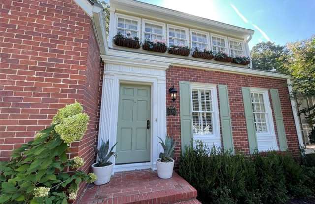 2225 Stephen Long Drive NE Gallery 4