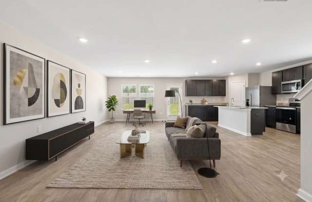 Southgrove / 105 Echline St. photos photos