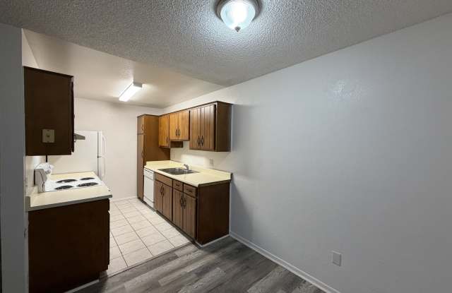 6625 E. Golf Links RoadUnit 2 Gallery 4