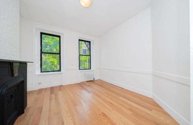 340 West 17th Street Gallery 1