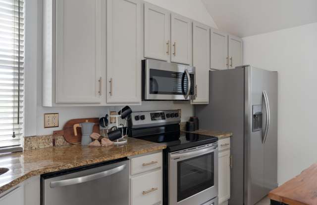 251 Detroit Avenue photos photos