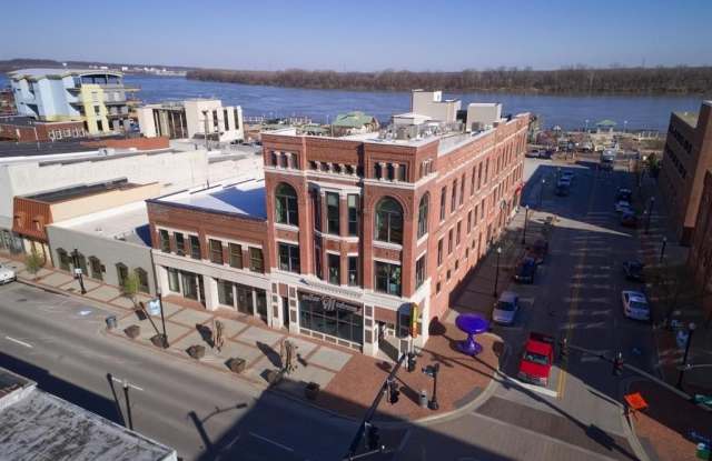 100 Allen St Apt #2B Gallery 3