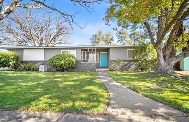 1135 27th Ave photos photos