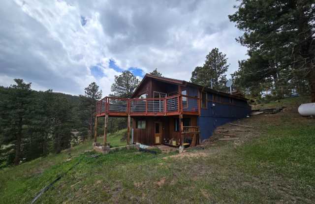 Beautiful 2B/2B Mountain Home Available ASAP! photos photos