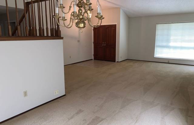 3366 Washington Court Gallery 3