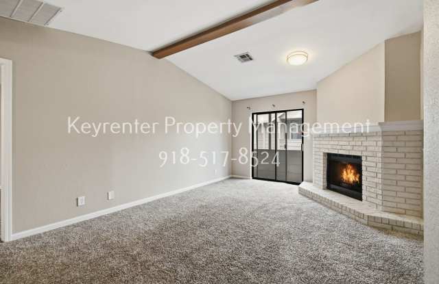 2 Bed / 2 Bath Condo South Tulsa Gallery 4
