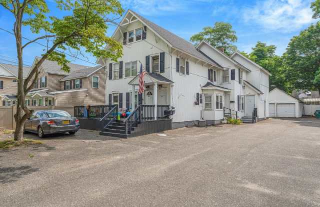 37 Park Avenue - 37 Park Avenue, Amityville, NY 11701