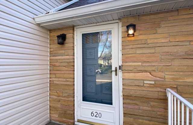 620 Harris Dr Gallery 4