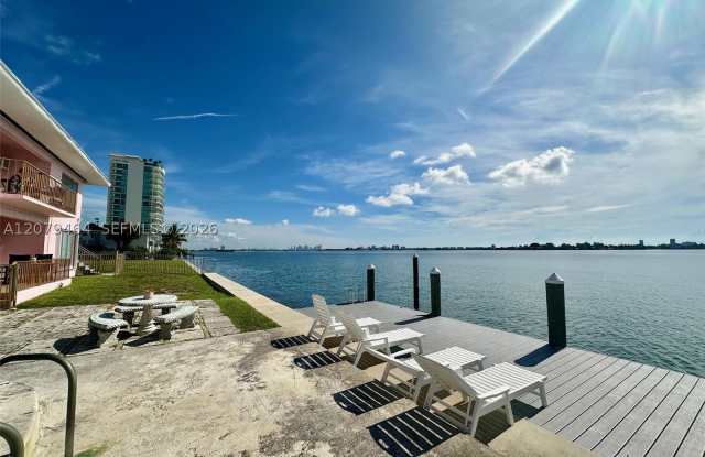 7921 East Dr Gallery 2